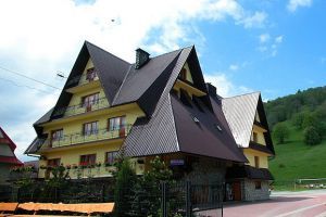 OŚRODEK WYPOCZYNKOWY "HELENA"