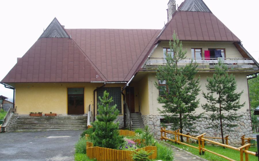 Szkoła Podstawowa w Małem Cichem
